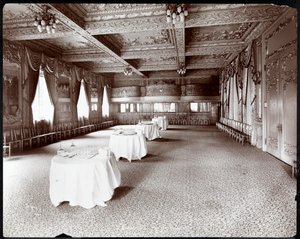 De ontvangstruimte in Hotel Delmonico, 1902 door Byron Company