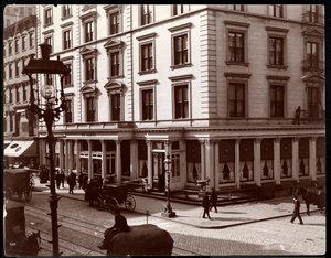 Het St. James Hotel, noordoostelijke hoek van Broadway en 26e of 27e straat, New York, 1896 door Byron Company