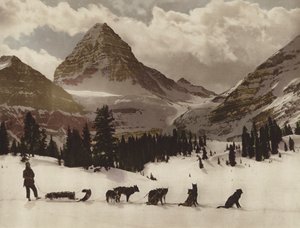 Mount Assiniboine door Byron Hill Harmon
