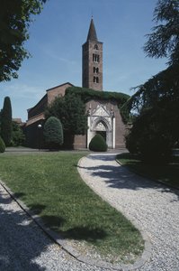 Voorgevel van de kerk door Byzantine School