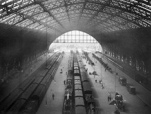 St Pancras Station, Camden, Londen door Campbell