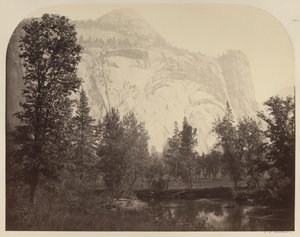 Riviergezicht van Royal Arches, Yosemite