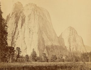 [Cathedral Rocks, 2600 voet hoog]. door Carleton Watkins