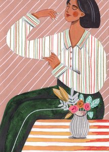 Vrouw in een gestreept shirt en een groene broek door Caroline Bonne Müller