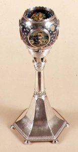 Plique-a-jour geëmailleerde lamp, 1905-12 door Carrie Copson
