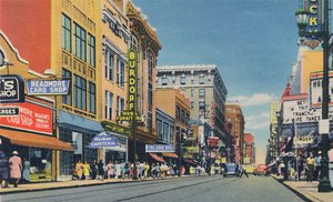 Fourth Ave., Kijkend naar het noorden, 1942 door Caufield and Shook