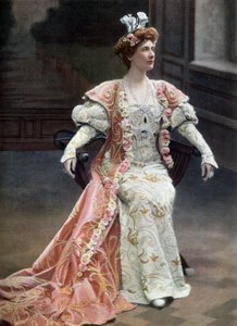 Schotse operazangeres Mary Garden (1874-1967) als Orlanda in opera "La reine Fiammette" in Parijs, foto door Cautin et Berger uit de Franse krant "Le Theatre" 11 februari