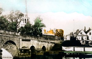 De brug bij Wallingford, Oxfordshire, 1926 door Cavenders Ltd
