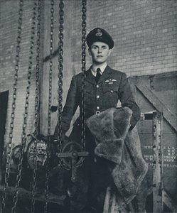 Bomber Kapitein, 1941 door Cecil Beaton