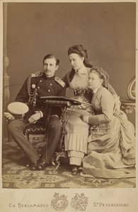 Grootvorstin Alexandra Iosifovna, Grootvorst Nicholas Konstantinovitsj en Grootvorstin Vera Konstantinovna