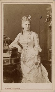 Portret van de operazangeres Caroline Salla Caroline Louise de Septavaux door Charles Bergamasco