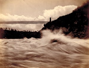 De stroomversnellingen, onder de hangbrug door Charles Bierstadt