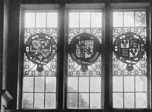 Oud Glas boven de Zuidelijke Haldeur