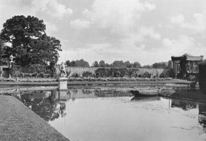 In Westbury: Een helderziende en het Kleinere Paviljoen door Charles Latham