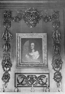 Houtsnijwerk boven de Hal Schouw