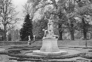 In de Zuidtuin door Charles Latham
