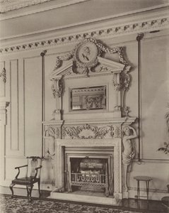 Stoke Hall, Derbyshire, Schouwstukken van de Salon door Charles Latham