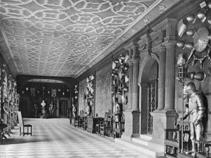 Het klooster of de wapenkamer door Charles Latham