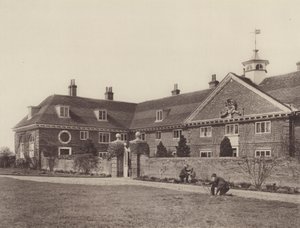 The Lucas Asylum, Wokingham door Charles Latham