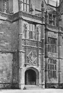 De westelijke portiek en scherm van Clifton Maubank door Charles Latham