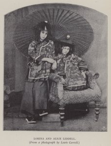 Lorina en Alice Liddell (zwart-wit foto) door Charles Lutwidge Dodgson