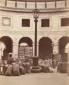 Graanhal (interieur) door Charles Marville