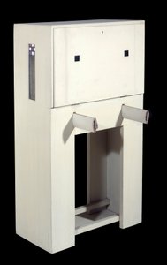 Charles Rennie Mackintosh (1868 - 1928); secretaresse een stoel (1904) wit gelakt hout. hoogte: 1,21; Parijs, Musee d