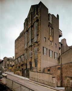 Uitzicht op de School voor Schone Kunsten ontworpen door architect Charles Rennie Mackintosh (1868-1928) door Charles Rennie Mackintosh
