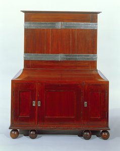 Kast - achteraanzicht door Charles Robert Ashbee