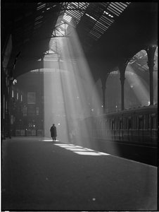 Liverpool Street Station, Liverpool Street, City of London, Greater London Authority door Charles William Prickett