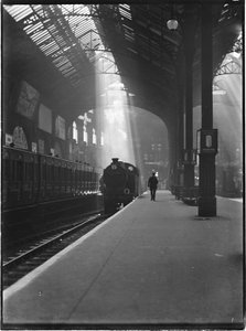 Liverpool Street Station, Liverpool Street, City of London, Greater London Authority, c1932 door Charles William Prickett