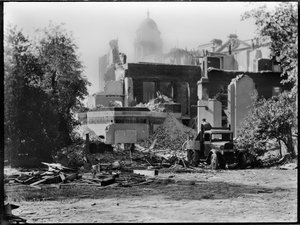 Whitehall Gardens, Whitehall, City of Westminster, Greater London Authority, late 1930s door Charles William Prickett