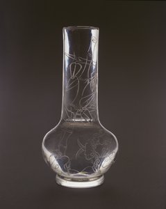 Fles gegraveerd met bamboe, lingzhi-schimmelplanten en rotsen, Qianlong-markering en periode, 1736-95 (glas)