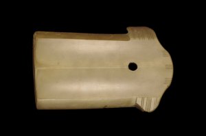 Fragment van dolkbijl (ge) late Shang tot vroege Westelijke Zhou dynastie