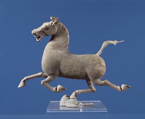 Galopperend paard met één hoef rustend op een zwaluw, uit het graf bij Wu-wei, Kansu, Oostelijke Han-dynastie