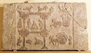 Plaquette versierd met koetsen en mythische vogels, Han-dynastie