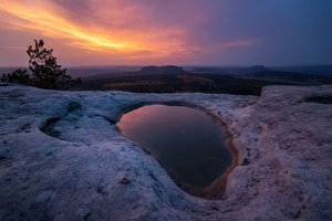 Dramatische weerspiegeling van de zonsondergang door Christoph Schaarschmidt