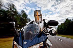 Ridder op een motorfiets door Christophe Kiciak
