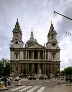 Uitzicht op de kathedraal van Saint Paul ontworpen door architect Christopher Wren door Christopher Wren