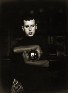 Zelfportret, ca. 1927 (gelatinezilverdruk) door Claude Cahun