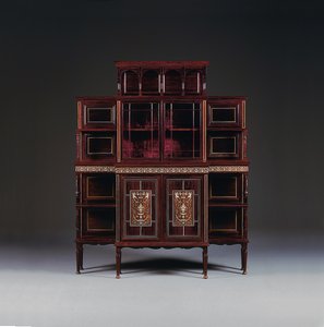 Een ivoor ingelegde rozenhouten kast door Collinson and Lock