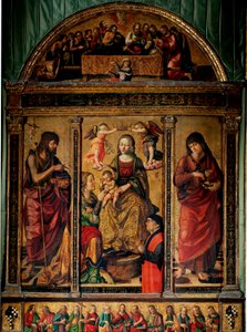 Drieluik van het mystieke huwelijk van St. Catharina, omringd door de heiligen Johannes de Doper en Johannes de Evangelist