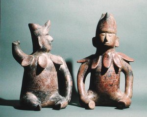 Twee beeldjes uit Colima, Mexico, 300 v.Chr. - 500 n.Chr.