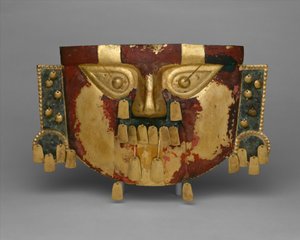 Peruaans begrafenismasker, 900-1100 AD (goud, zilver-koper overlays, cinnaber)