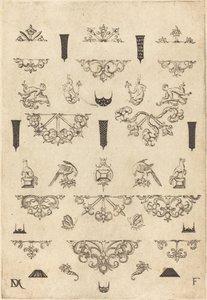Elf verschillende studs en drieëntwintig ornamenten
