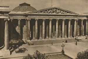 Kolonnade voorkant van het British Museum op de plaats van het oude Montague House