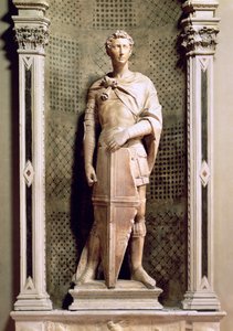St. Joris in een nis met een reliëf van St. Joris die de draak doodt