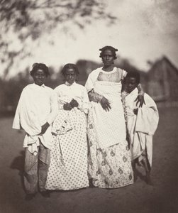 Malgasische vrouw en haar kinderen, Plaat 3, 1863 door Désiré Charnay