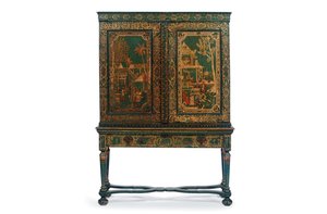 Verzamelaarskast op standaard, ca. 1700-30 door Dutch School