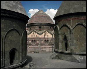 Achthoekig mausoleum van Sultan Turbesi